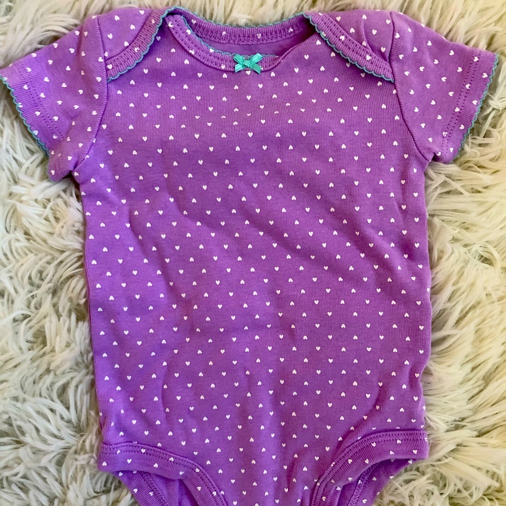 Carter’s 0-3 month onesie